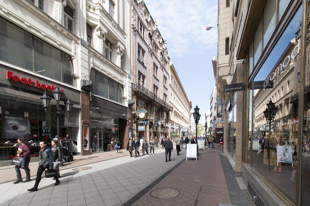 Little Americas Downtown Apartments Budapeste Exterior foto