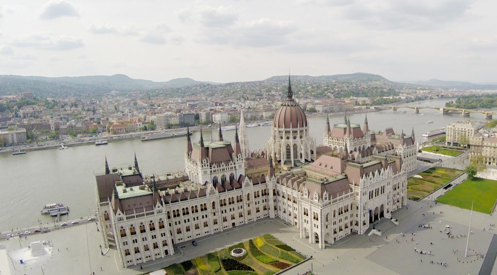 Little Americas Downtown Apartments Budapeste Exterior foto